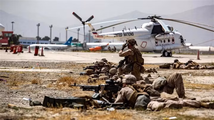 Lính Mỹ tại sân bay quốc tế Hamid Karzai, thủ đô Kabul, Afghanistan. (Ảnh: Reuters)