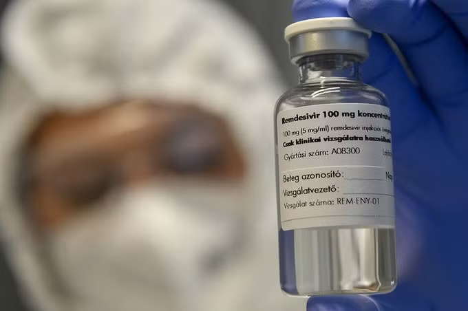 Thuốc điều trị Covid-19 Remdesivir của Gilead, sử dụng tại Mỹ, tháng 12/2020. Ảnh: AP.