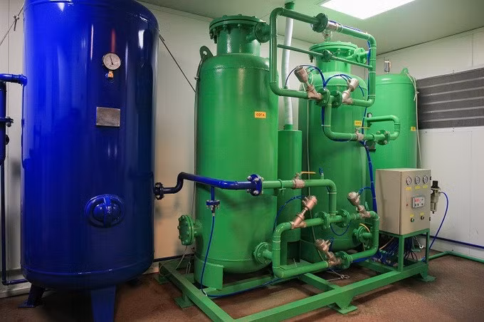 Hệ thống cung cấp oxy và khí nén đủ cho một bệnh viện dã chiến tối đa 70 bệnh nhân. Ảnh: HUST