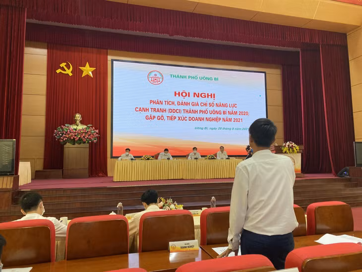 Đại diện các doanh nghiệp tham gia ý kiến tại hội nghị.
