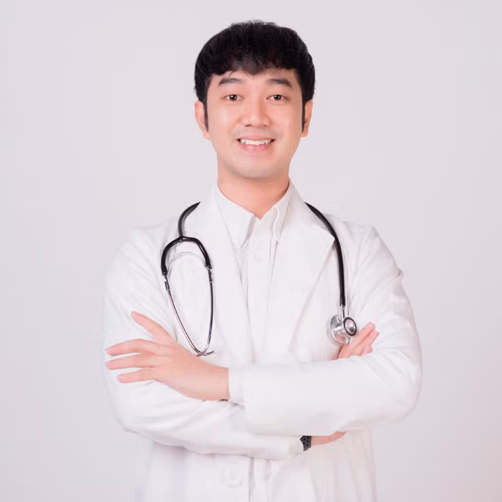 Tiến sĩ, bác sĩ Phạm Lê Duy