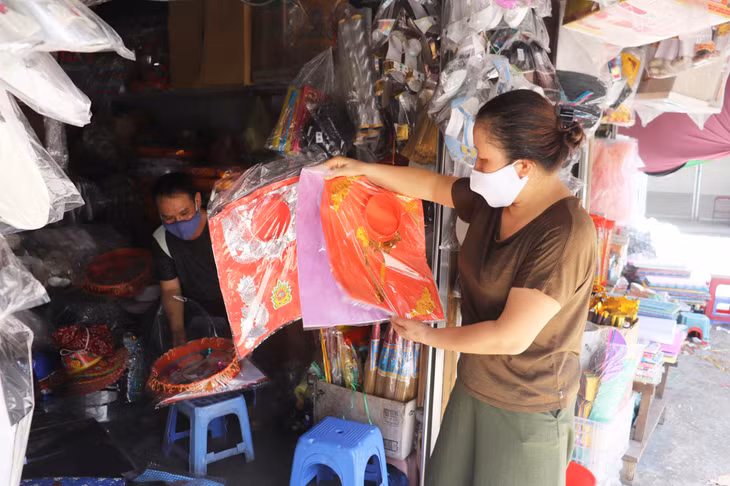 Những bộ quần áo mã truyền thống...