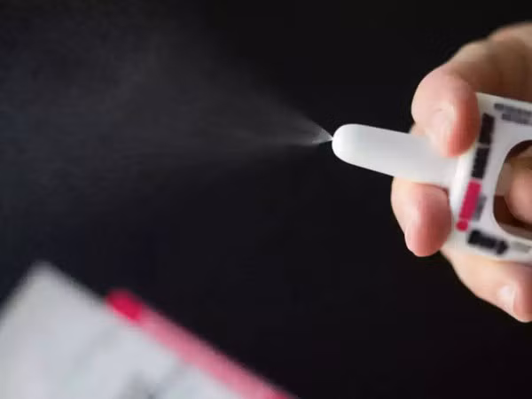 Vaccine COVID-19 dạng “xịt” có hiệu quả như thế nào? - Ảnh 1.