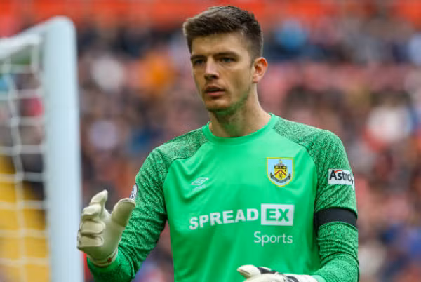 Nick Pope tái xuất trong hàng ngũ Tam Sư.