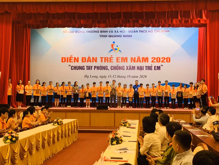 Diễn đàn trẻ em năm 2020 với chủ đề "Chung tay phòng chống xâm hại trẻ em".