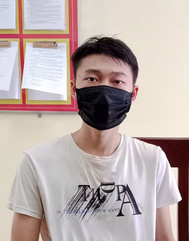 Đối tượng Lang Kim Thế Vinh sau khi bị bắt.