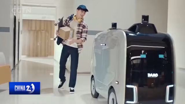 Trung Quốc thử nghiệm thay thế 1.000 shipper bằng robot giao hàng, nói chúng rẻ hơn và kỷ luật hơn - Ảnh 1.