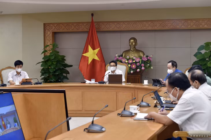 Phó Thủtướng Vũ Đức Đam tham dự trực tuyến tại Trụ sở Chính phủ - Ảnh: VGP/Đình Nam Phó Thủtướng Vũ Đức Đam tham dự trực tuyến tại Trụ sở Chính phủ - Ảnh: VGP/Đình Nam