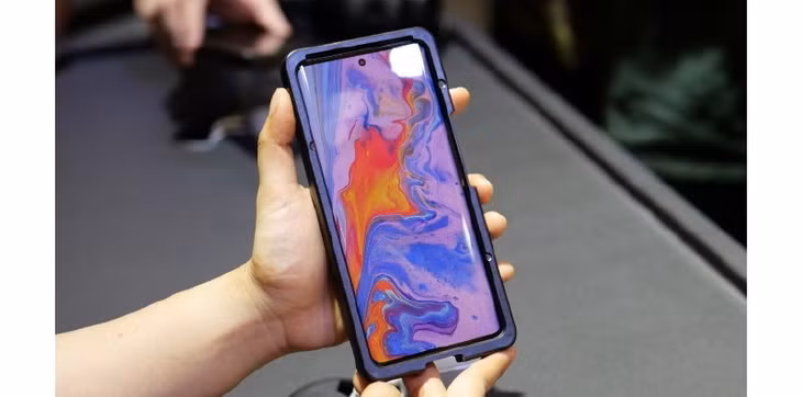 Một panel màn hình AMOLED mới