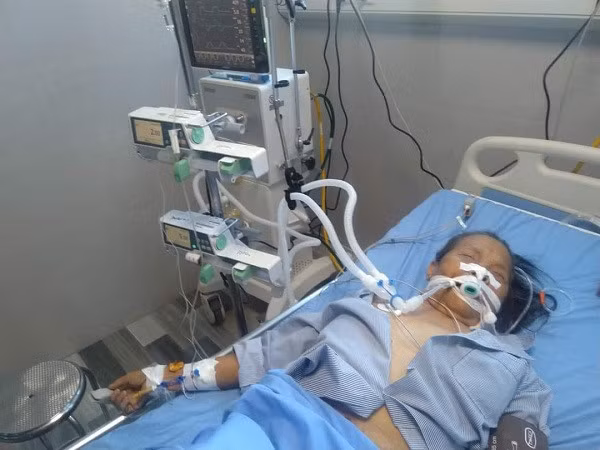 Thở máy xâm nhập chỉ các bác sĩ mới sử dụng được.