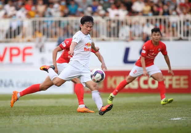 Chinh thuc huy V-League 2021, Hoang Anh Gia Lai chua the vo dich hinh anh 1