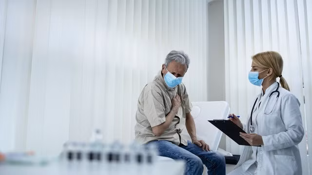 Nghiên cứu mới: Di chứng COVID-19 có thể kéo dài một năm - Ảnh 3.