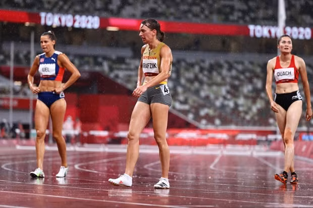 Quach Thi Lan chia tay Olympic trong con mua nang hat o Tokyo hinh anh 1