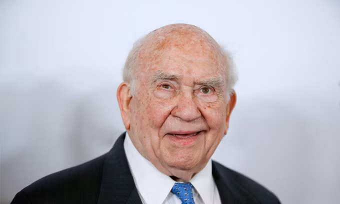 Diễn viên Ed Asner tại một sự kiện ở bang California năm 2014. Ảnh: Reuters