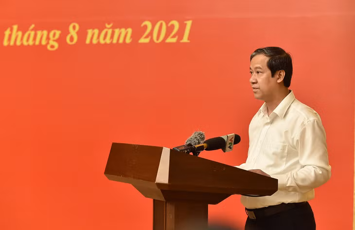 Bộ trưởng Bộ Giáo dục và Đào tạo Nguyễn Kim Sơn phát biểu tại hội nghị. Ảnh VGP/Nhật Bắc Bộ trưởng Bộ Giáo dục và Đào tạo Nguyễn Kim Sơn phát biểu tại hội nghị. Ảnh VGP/Nhật Bắc