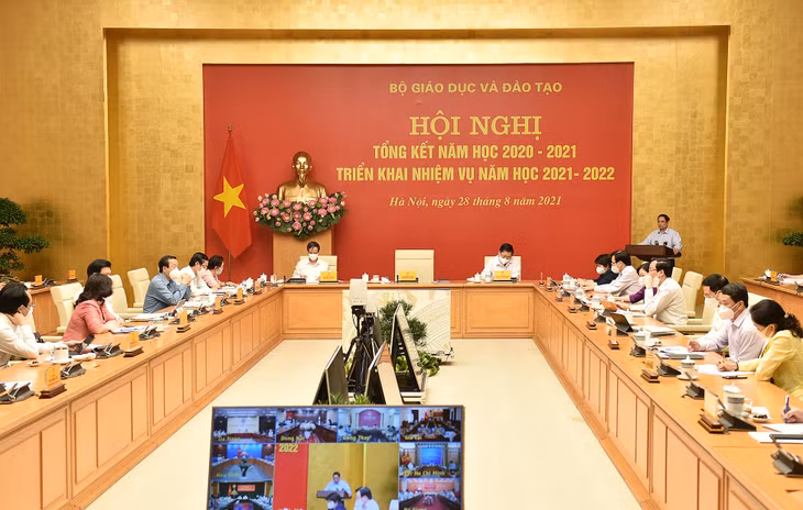 Thủ tướng Phạm Minh Chính: Chất lượng giáo dục phải được nâng lên cùng với chất lượng giáo viên, phái có chính sách khuyến khích học sinh giỏi vào ngành sư phạm, tạo môi trường, hệ sinh thái giáo dục phát triển lành mạnh, bình đẳng, sáng tạo, khuyến khích đổi mới. Ảnh VGP/Nhật Bắc Thủ tướng Phạm Minh Chính: Chất lượng giáo dục phải được nâng lên cùng với chất lượng giáo viên, phái có chính sách khuyến khích học sinh giỏi vào ngành sư phạm, tạo môi trường, hệ sinh thái giáo dục phát triển lành mạnh, bình đẳng, sáng tạo, khuyến khích đổi mới. Ảnh VGP/Nhật Bắc