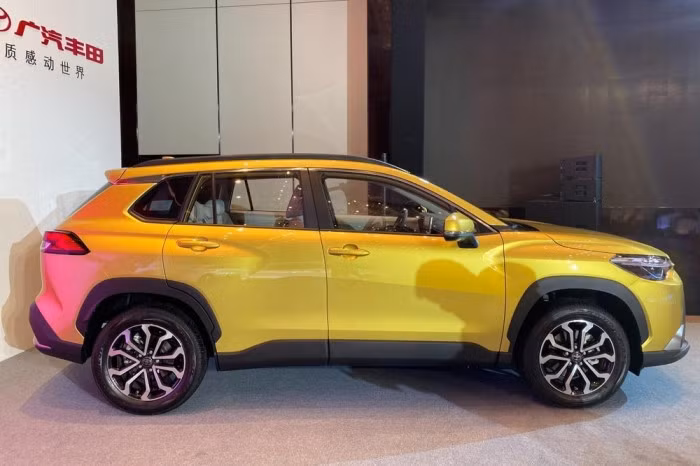 Toyota Frontlander 2022 sử dụng động cơ xăng 2.0L