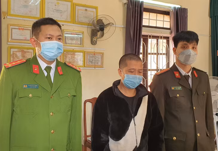 Đối tượng Nguyễn Trọng Tuấn bị cơ quan Công an bắt giữ.