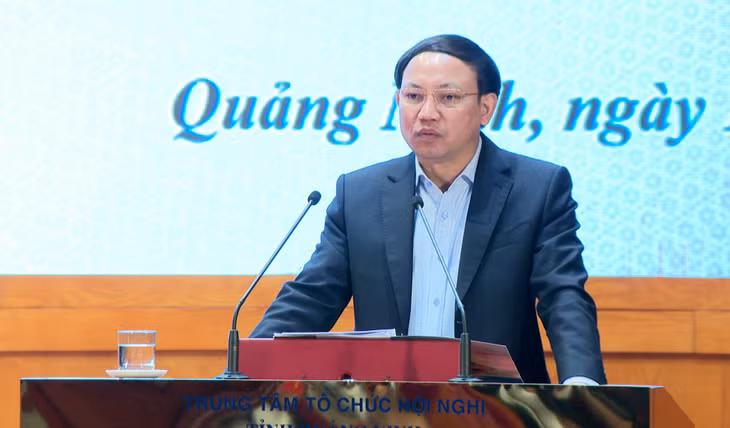 Đồng chí Nguyễn Xuân Ký, Ủy viên Trung ương Đảng, Bí thư Tỉnh ủy, Chủ tịch HĐND tỉnh quán triệt Kết luận số 21-KL/TW của Ban Chấp hành Trung ương Đảng.