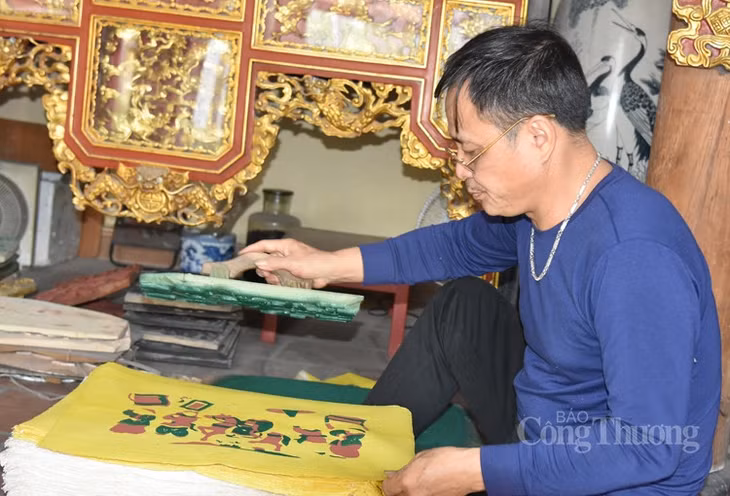 Tranh Đông Hồ được in từ ván khắc gỗ