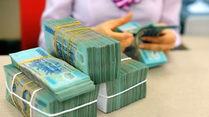 Nhiều ngân hàng đang ồ ạt tăng vốn.