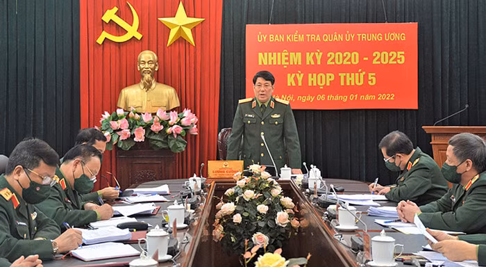Đại tướng Lương Cường phát biểu tại phiên họp.