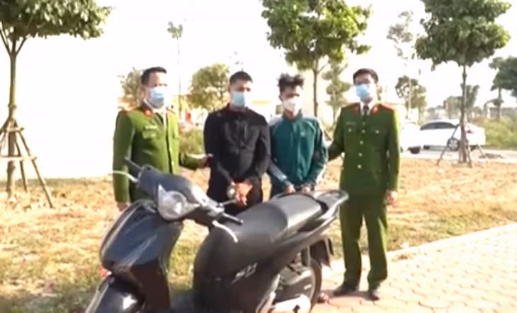 Hai đối tượng bị bắt giữ.