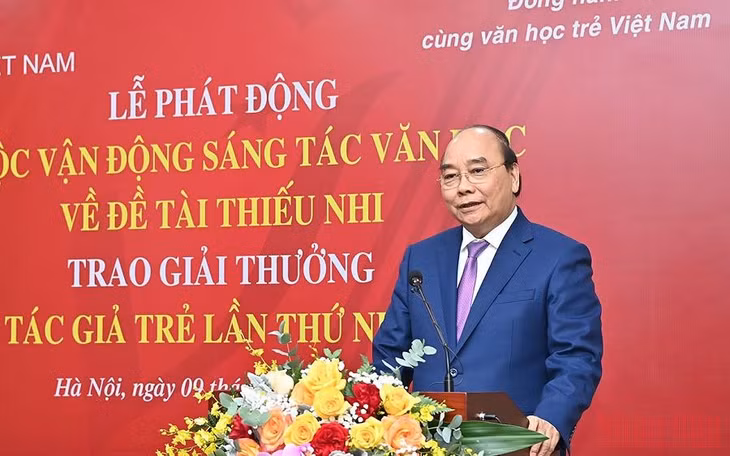 Chủ tịch nước Nguyễn Xuân Phúc phát biểu tại Lễ phát động cuộc vận động sáng tác văn học về đề tài thiếu nhi, trao giải thưởng Tác giả trẻ lần thứ nhất.