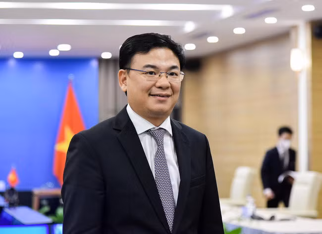 Thứ trưởng Bộ Ngoại giao Phạm Quang Hiệu