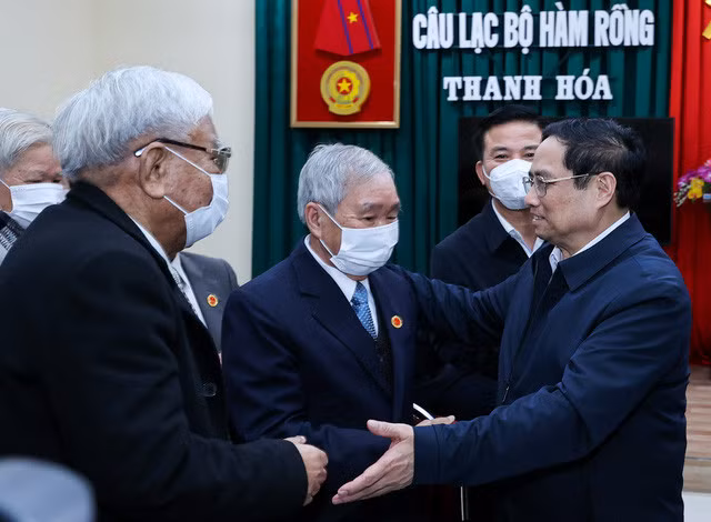 Câu lạc bộ là chỗ dựa tinh thần và tình cảm để thế hệ đang làm nhiệm vụ tiếp nối, phát huy truyền thống cách mạng, hoàn thành nhiệm vụ được giao. Ảnh: VGP/Nhật Bắc