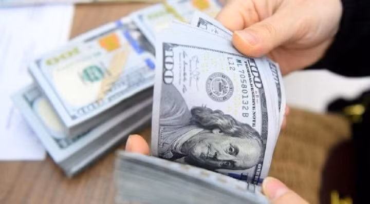 Giá USD giảm sâu trên tất cả các thị trường.