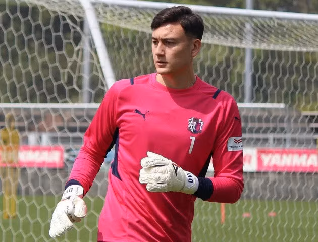 Văn Lâm sẵn sàng trở lại sau chấn thương. Ảnh: Cerezo Osaka.