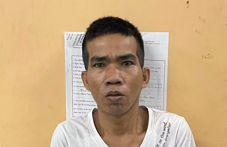 Danh Xê Rây bị cảnh sát tạm giữ để điều tra về hành vi Cố ý gây thương tích. Ảnh: T.K.