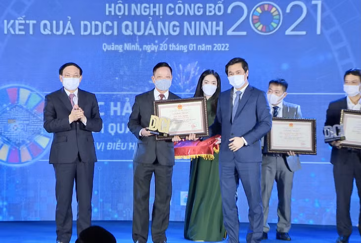 Cục Hải quan tỉnh đứng đầu chỉ số DDCI khối các sở, ngành của tỉnh năm 2021.