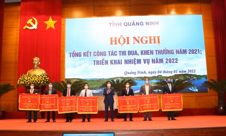 Năm 2021, Trung tâm Vận chuyển cấp cứu 115 là đơn vị xuất sắc dẫn đầu phong trào thi đua khối các trung tâm thuộc Sở Y tế được nhận cờ thi đua của UBND tỉnh.
