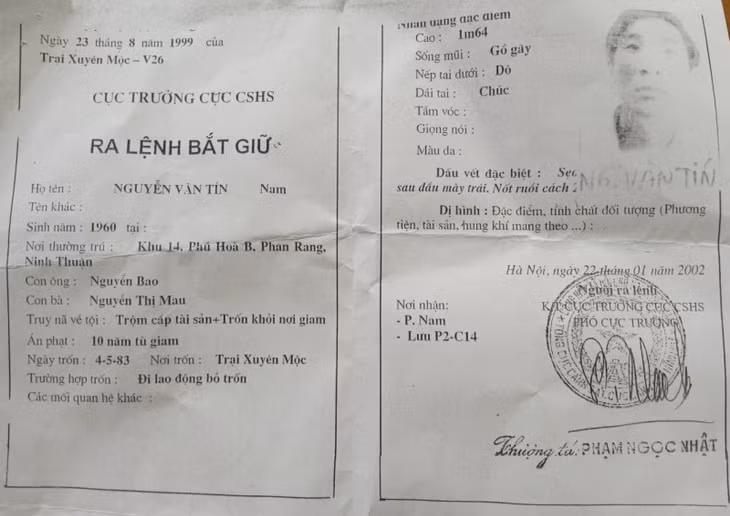 Sau gần 39 năm lẩn trốn biệt dạng, Nguyễn Văn Tín bị bắt giữ theo lệnh truy nã của Cục Cảnh sát hình sự - Bộ Công an .