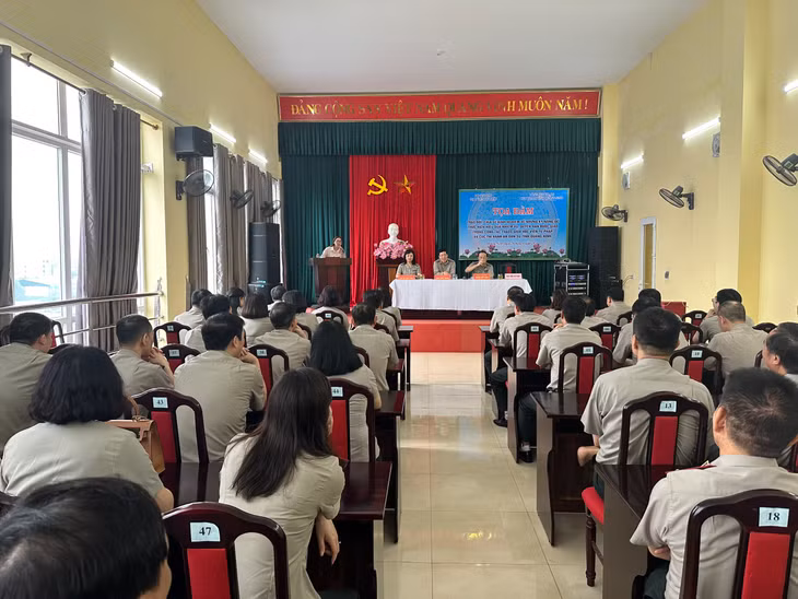 Cục THADS tỉnh phối hợp cùng Học viện Tư pháp tổ chức tọa đàm trao đổi, chia sẻ kinh nghiệm trong nghiệp vụ thi hành án dân sự, tháng 4/2024. Ảnh: Văn Phú (CTV)
