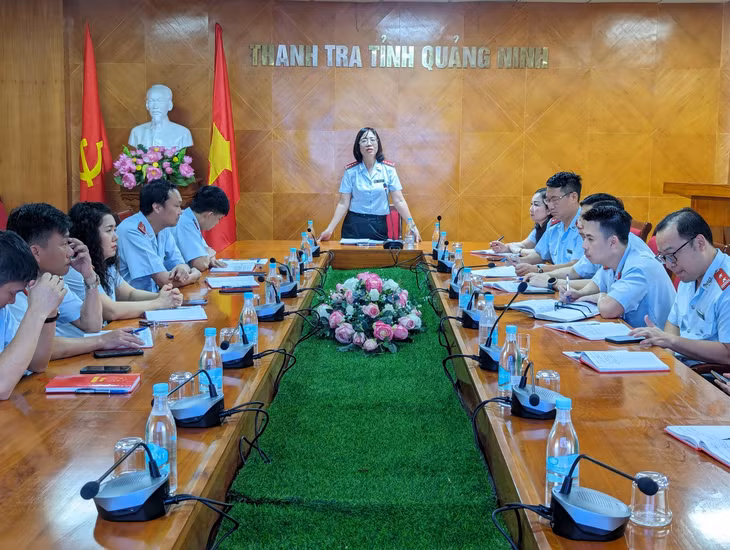 Quang cảnh buổi sinh hoạt chuyên đề tháng 5/2024 của Thanh tra tỉnh.