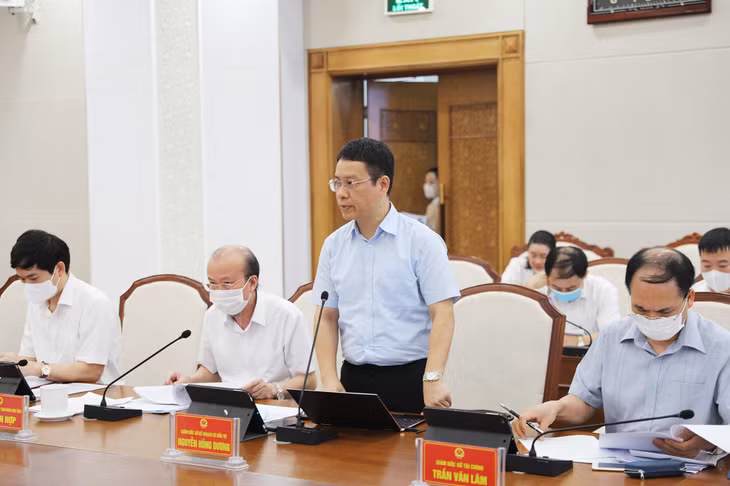 Lãnh đạo Sở KH&amp;ĐT báo cáo tình hình phát triển KT-XH tháng 7 và 7 tháng năm 2021