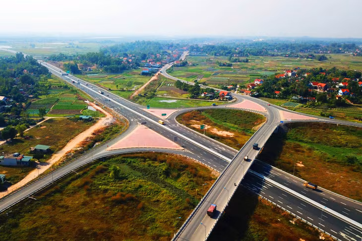 Cao tốc Hải Phòng - Hạ Long - Vân Đồn là tuyến cao tốc đầu tiên do địa phương tự triển khai. Ảnh: Đỗ Phương