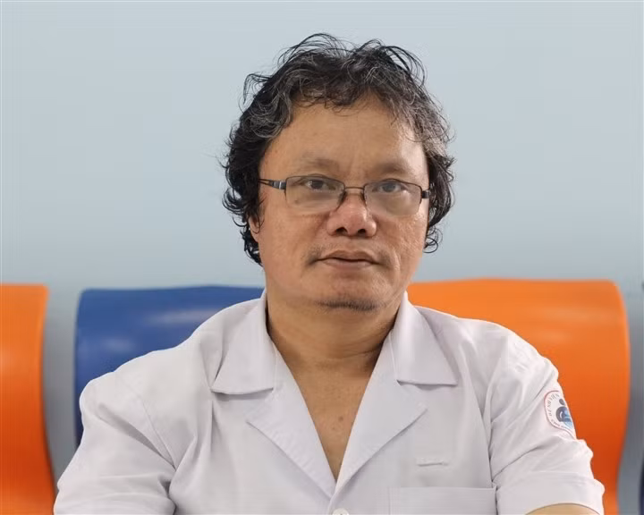 BS Trương Hữu Khanh.