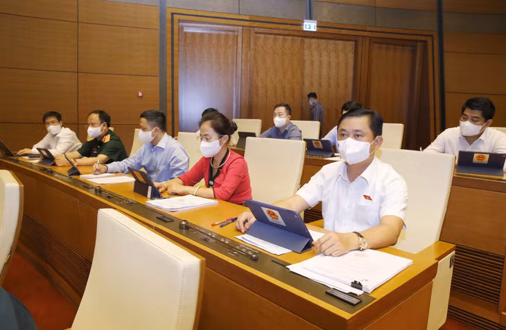 Các đại biểu dự kỳ họp thứ nhất, Quốc hội khoá XV - Ảnh: VGP/Nhật Bắc Các đại biểu dự kỳ họp thứ nhất, Quốc hội khoá XV - Ảnh: VGP/Nhật Bắc