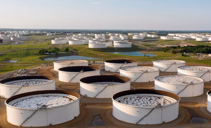 Dự báo tăng trưởng các nước Đông Nam Á giảm đẩy giá dầu giảm. ẢNH: REUTERS