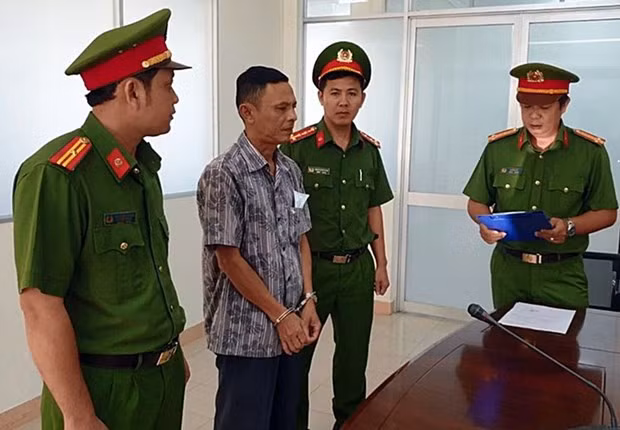 Truy to 10 can bo Thue, Van phong dang ky dat dai thanh pho Phan Thiet hinh anh 1