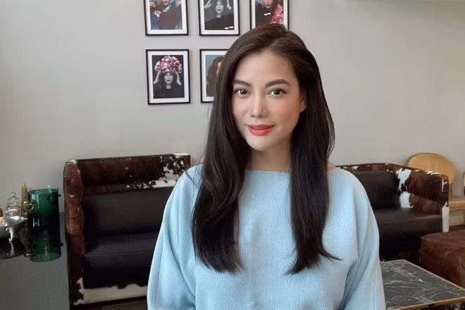 "Tôi tin, chỉ cần chúng ta ở nhà, tuân thủ theo chỉ thị của Nhà nước, đồng lòng cùng nhau, chia sẻ cùng nhau, chúng ta sẽ sớm chiến thắng đại dịch này", diễn viên Trương Ngọc Ánh bày tỏ.