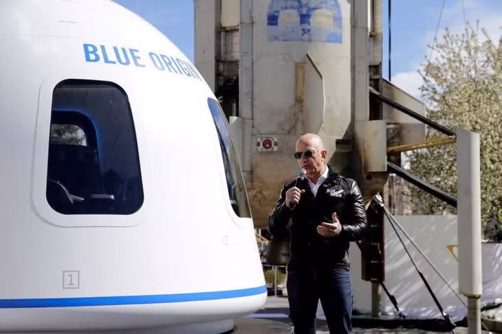 Tỷ phú Jeff Bezos nghỉ hưu ảnh 1 Ty phu Jeff Bezos nghi huu anh 1