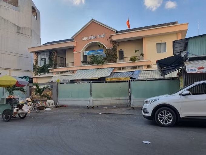 Chợ Bình Thới (quận 11, TP.HCM).