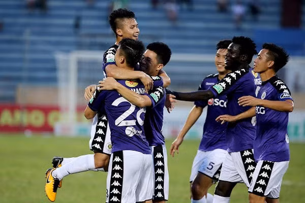 CLB Hà Nội chờ đợi AFC Cup bị hủy.