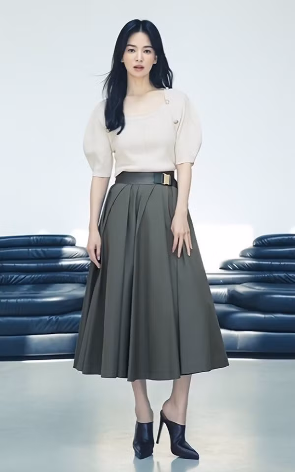 Cô quảng bá bộ sưu tập Thu 2021 của Michaa. Ảnh: Michaa.