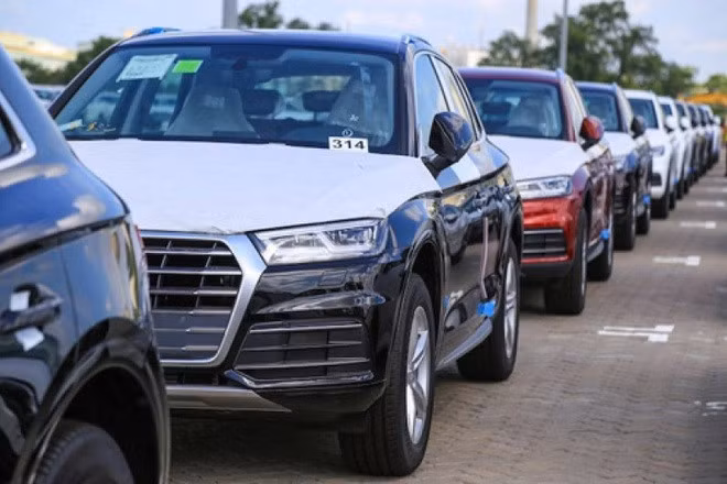 Bất chấp đại dịch và tổng cầu thị trường xe suy giảm, lượng xe nhập vẫn tăng mạnh vào Việt Nam và dự báo xu hướng giảm giá trên thị trường vẫn sẽ tiếp tục (Ảnh minh họa).